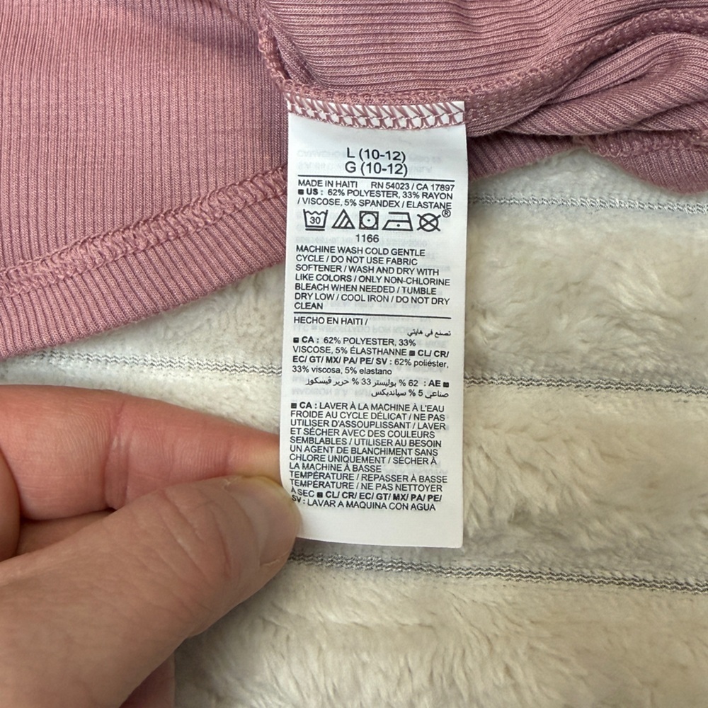 Old Navy: Set of (2) Girls UltraLite Long Sleeve Rib-Knit Tees, Size L (10-12) - Picture 16 of 16